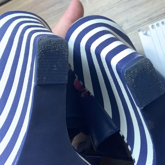 Tory Burch Wedge Sandals - Picture 7 of 7